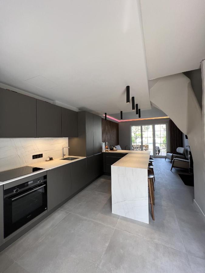 Casa Ika Port Grimaud - Maison 4 Chambres + Amarrage Экстерьер фото