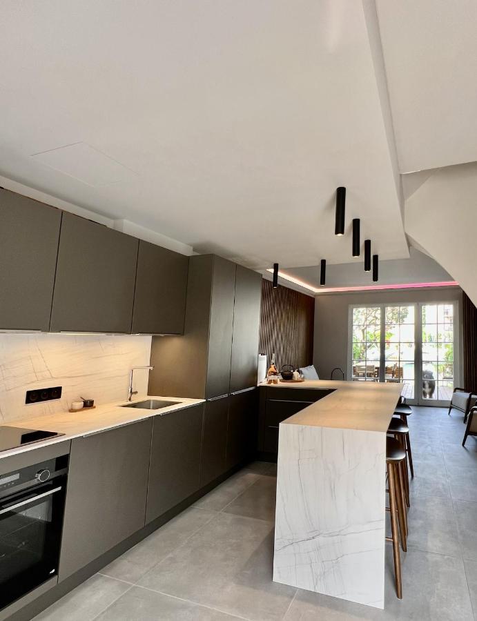 Casa Ika Port Grimaud - Maison 4 Chambres + Amarrage Экстерьер фото